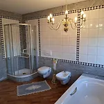 Henry - Auszeit Unter Alten Balken *