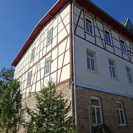 Henry - Auszeit Unter Alten Balken Arnstadt