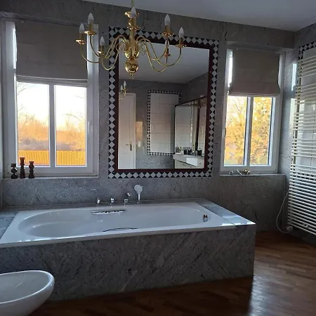 Henry - Take A Break Appartement