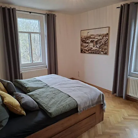 Henry - Auszeit Unter Alten Balken