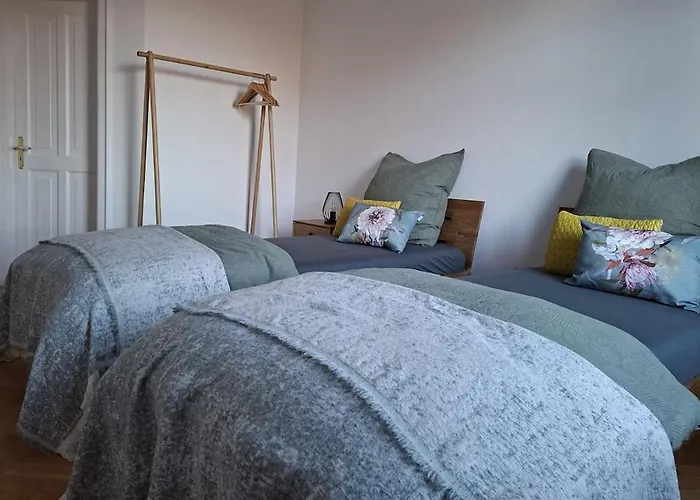 Henry - Auszeit Unter Alten Balken * Arnstadt