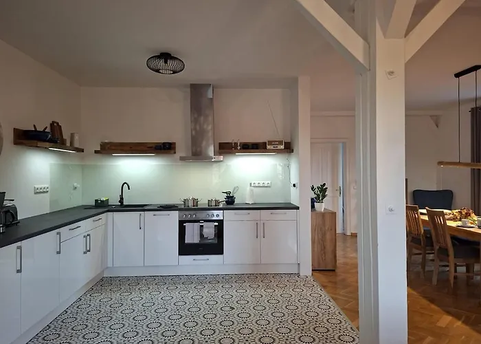 Henry - Auszeit Unter Alten Balken